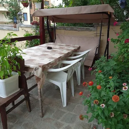 بيت ضيافة Къща За Гости Тания